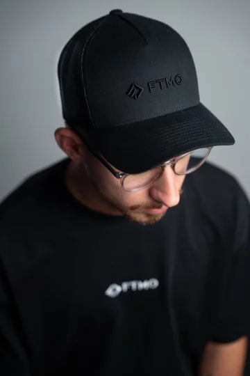 FTMO minimalist Trucker cap